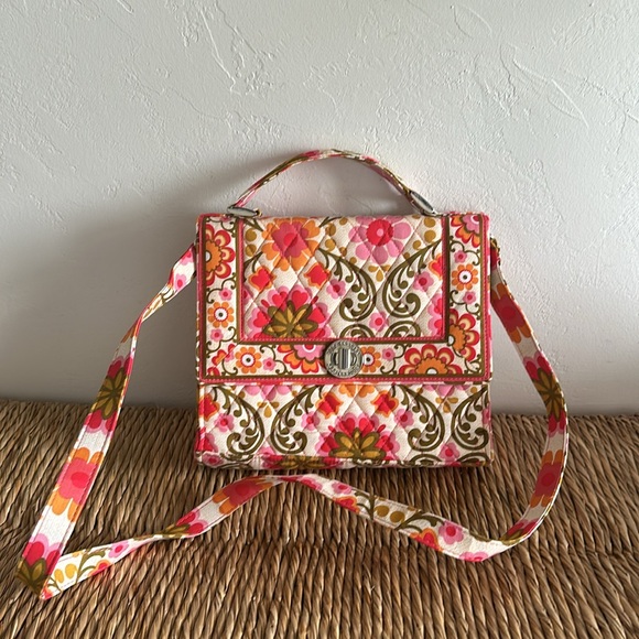 Vera Bradley Handbags - Vera Bradley Folkloric Lizzy Crossbody Bag Turn and lock closeand satchel handle
